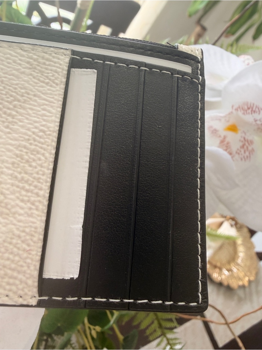 Coach white Zip Card Case-NWT - Picture 4 of 12